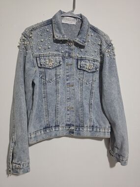 Heirloom Bridal Company Cluster Pearl Beaded Maid Of Honor Denim Jacket Size M.